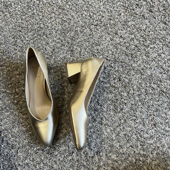 naturalizer gold leather Pumps Block Low Heels Pointed Toe US 4.5 Comfort New - Picture 7 of 9